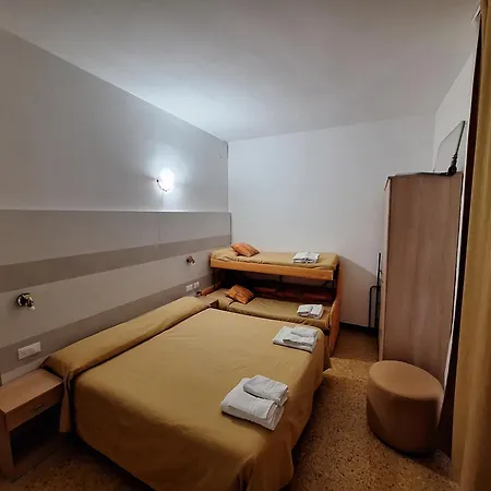 Hotell Costa 3*