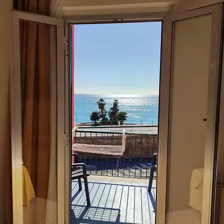 Costa Szálloda Celle Ligure
